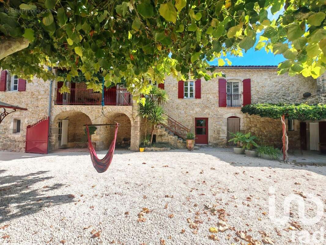 Photo 2 - Maison à BARJAC