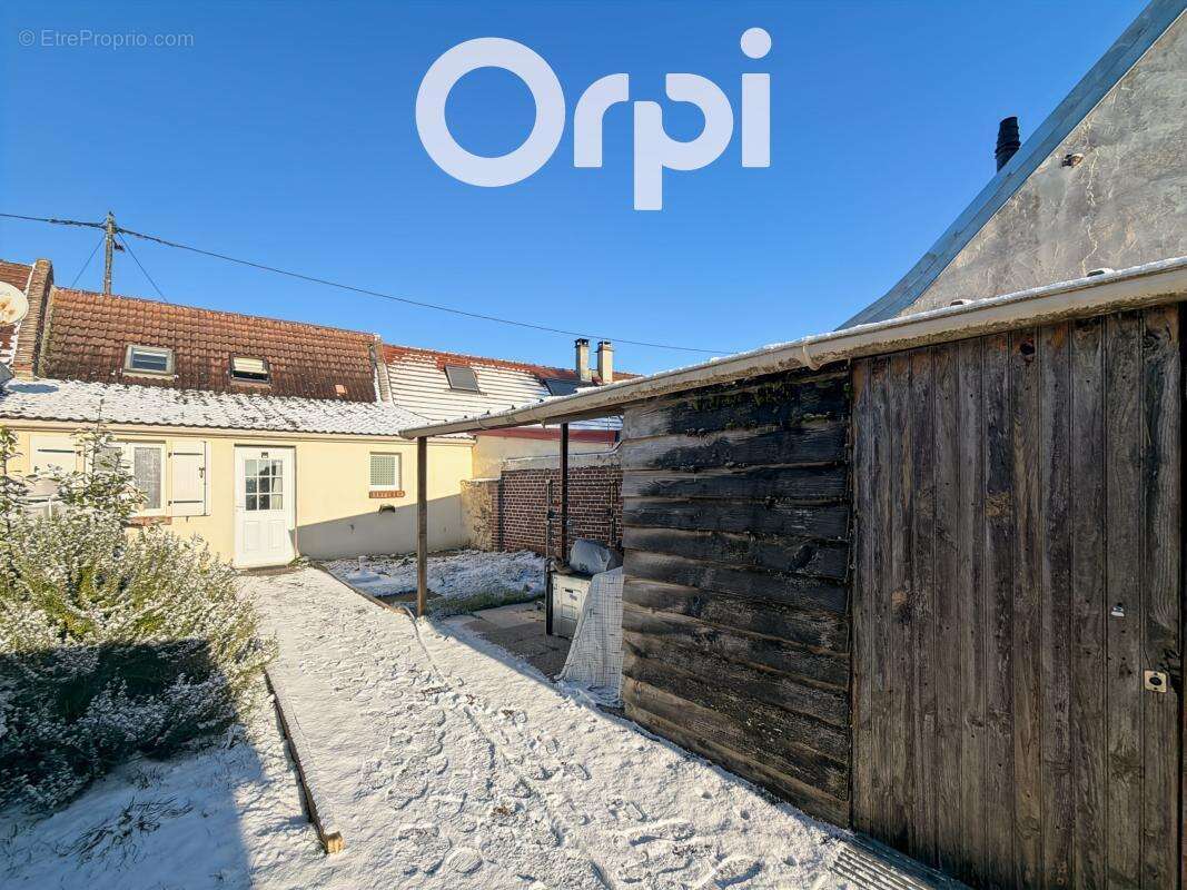 Maison à ESTREES-SAINT-DENIS