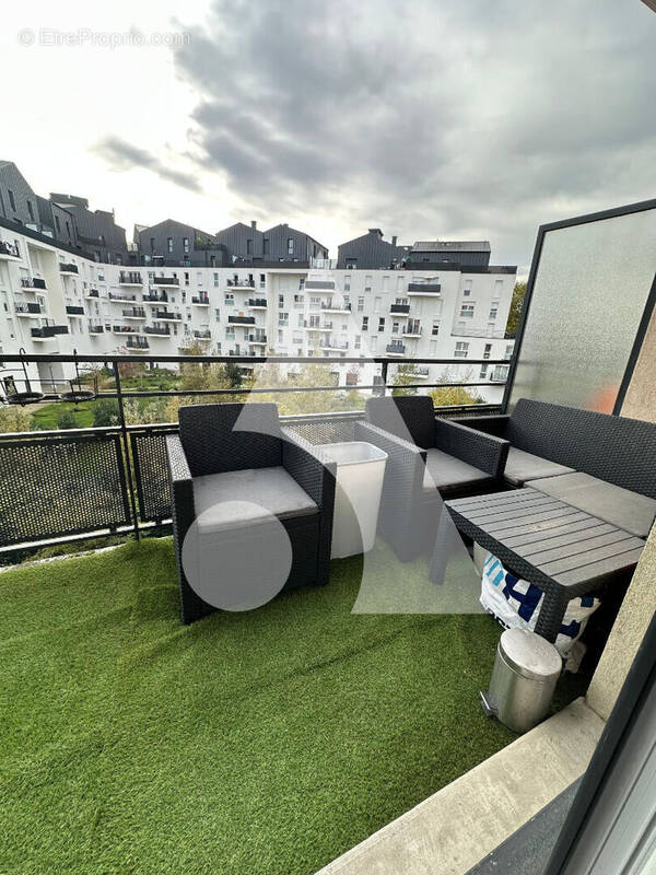 Appartement à VILLENEUVE-LA-GARENNE