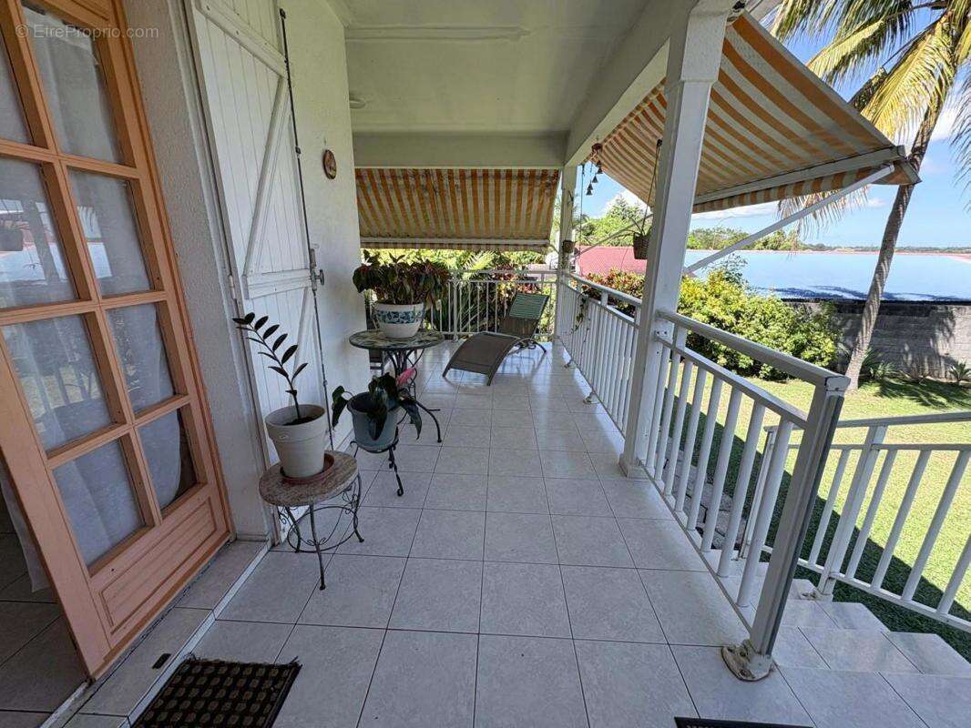 Maison 11 pièces 105 m² à vendre à Petit-Bourg (97170) - photo 9