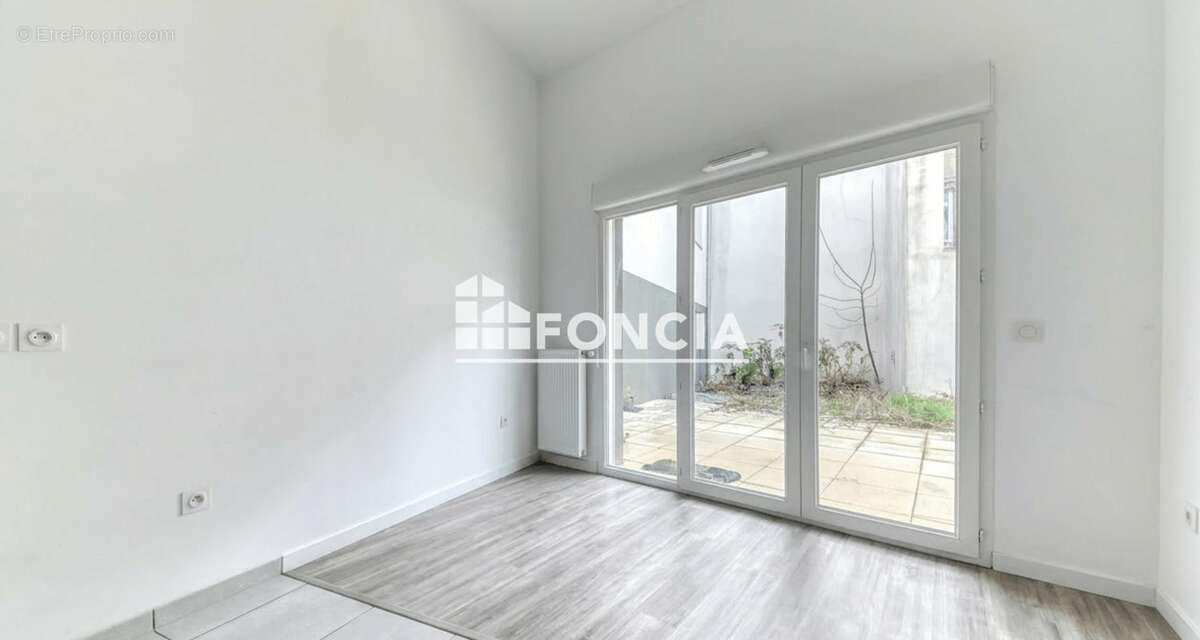 Appartement à SAINT-FONS