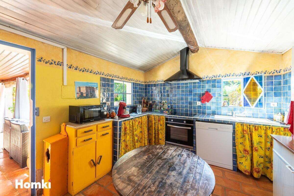 Maison à SUZE-LA-ROUSSE