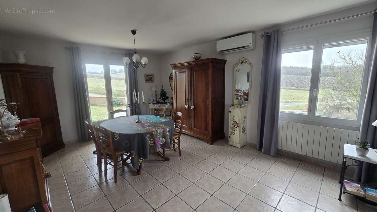 Maison à BELVEZE-DU-RAZES