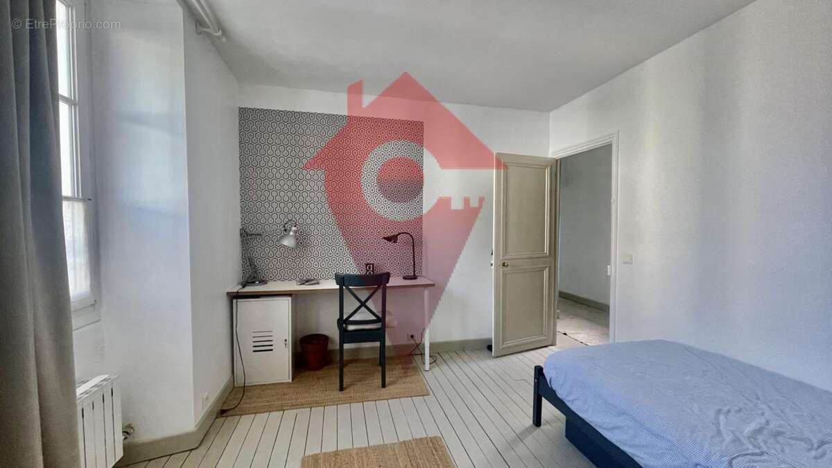 Maison à CRESPIERES