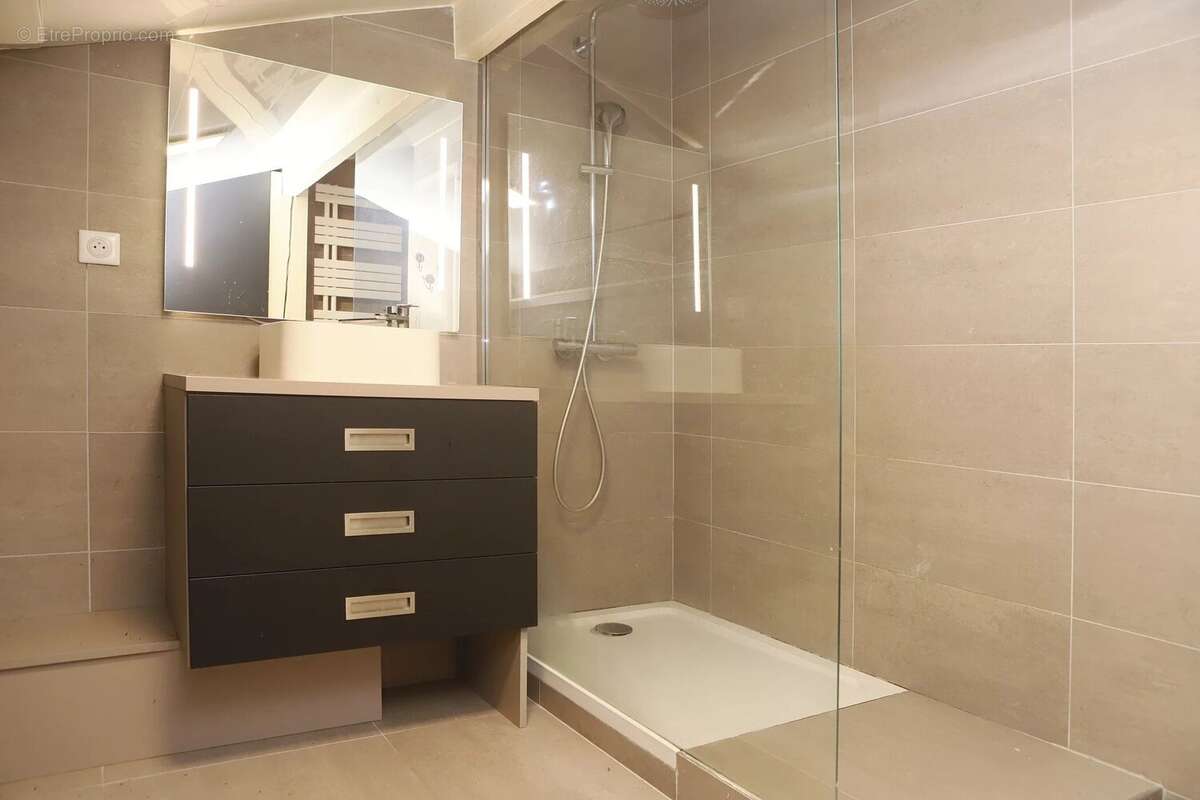 Maison à DREMIL-LAFAGE