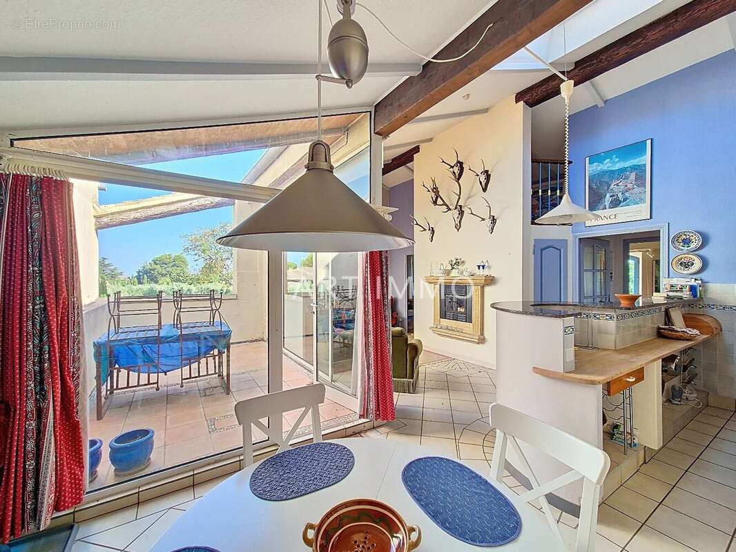 Appartement à MAUBEC