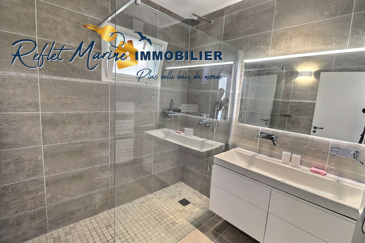 Maison à LA CADIERE-D'AZUR