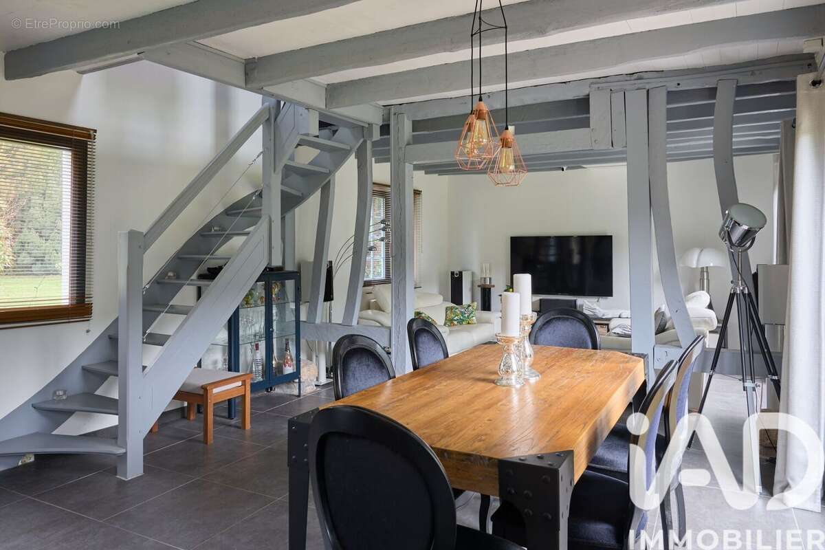 Maison 105 m² à Trouville-La-Haule  - photo 6
