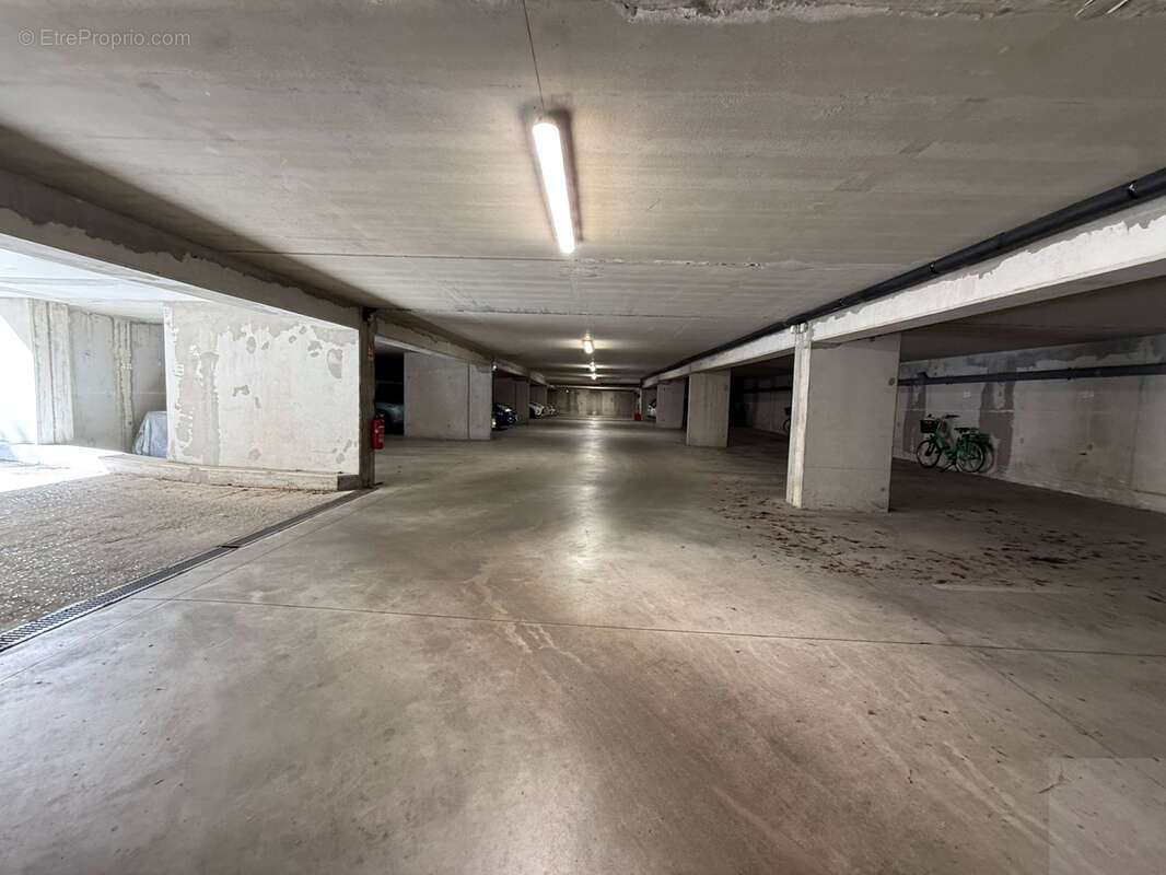 Amiens - quartier saint pierre - appartement t2 - place de parking - residence securisee - photo 13