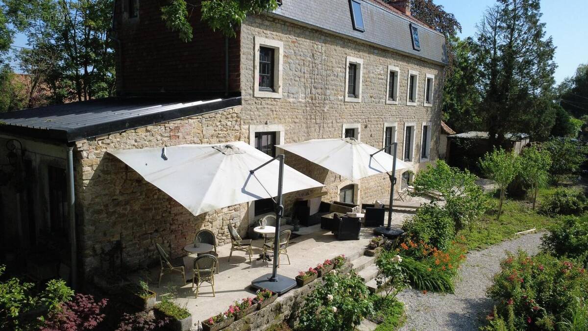 Photo 1 - Maison à LA CAPELLE-LES-BOULOGNE