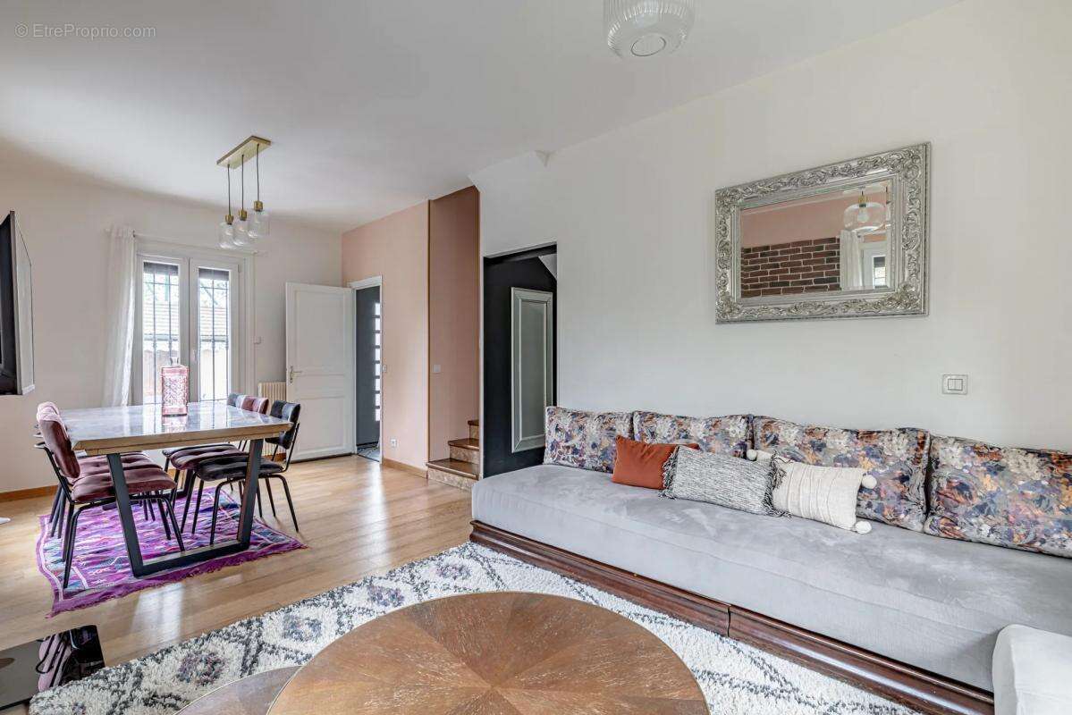 Maison à ROMAINVILLE