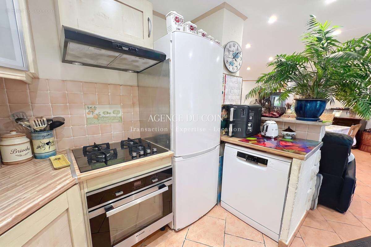 EXCLUSIVITÉ – Une maison avec jardin à petit prix à Saint-Pa - photo 6