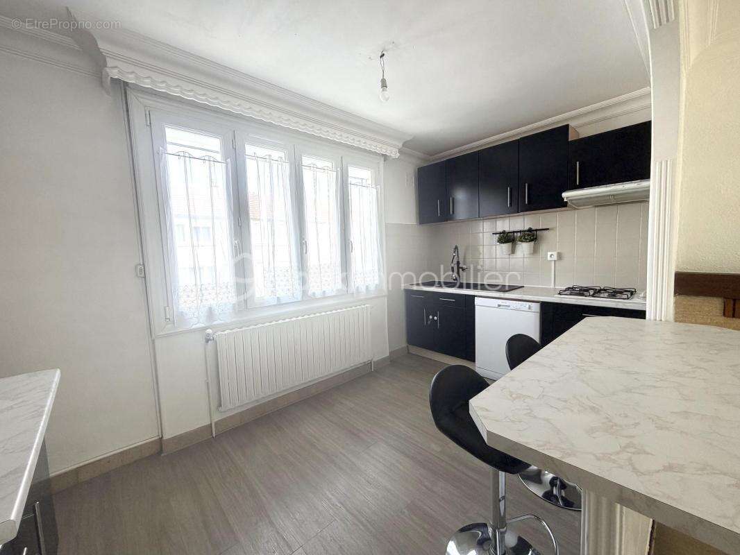 Maison familiale 4 chambres, jardin et garage - photo 4