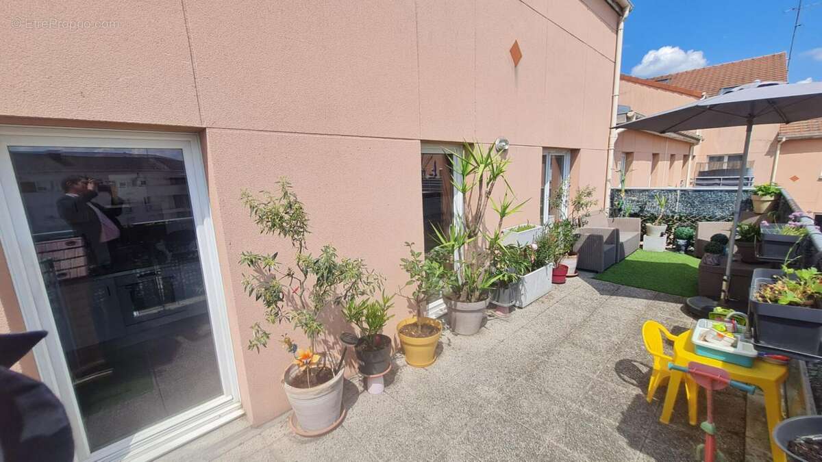 Appartement à SAINT-OUEN-L'AUMONE