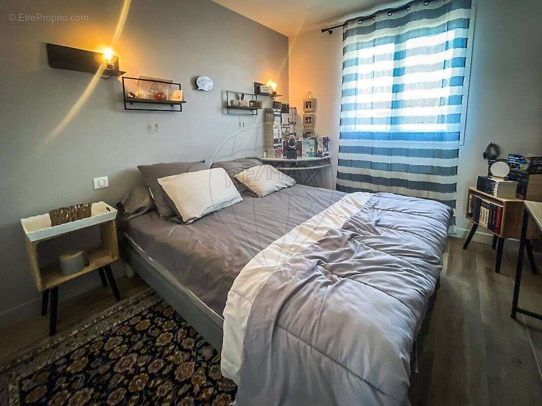 Maison à VAUX-SUR-MER