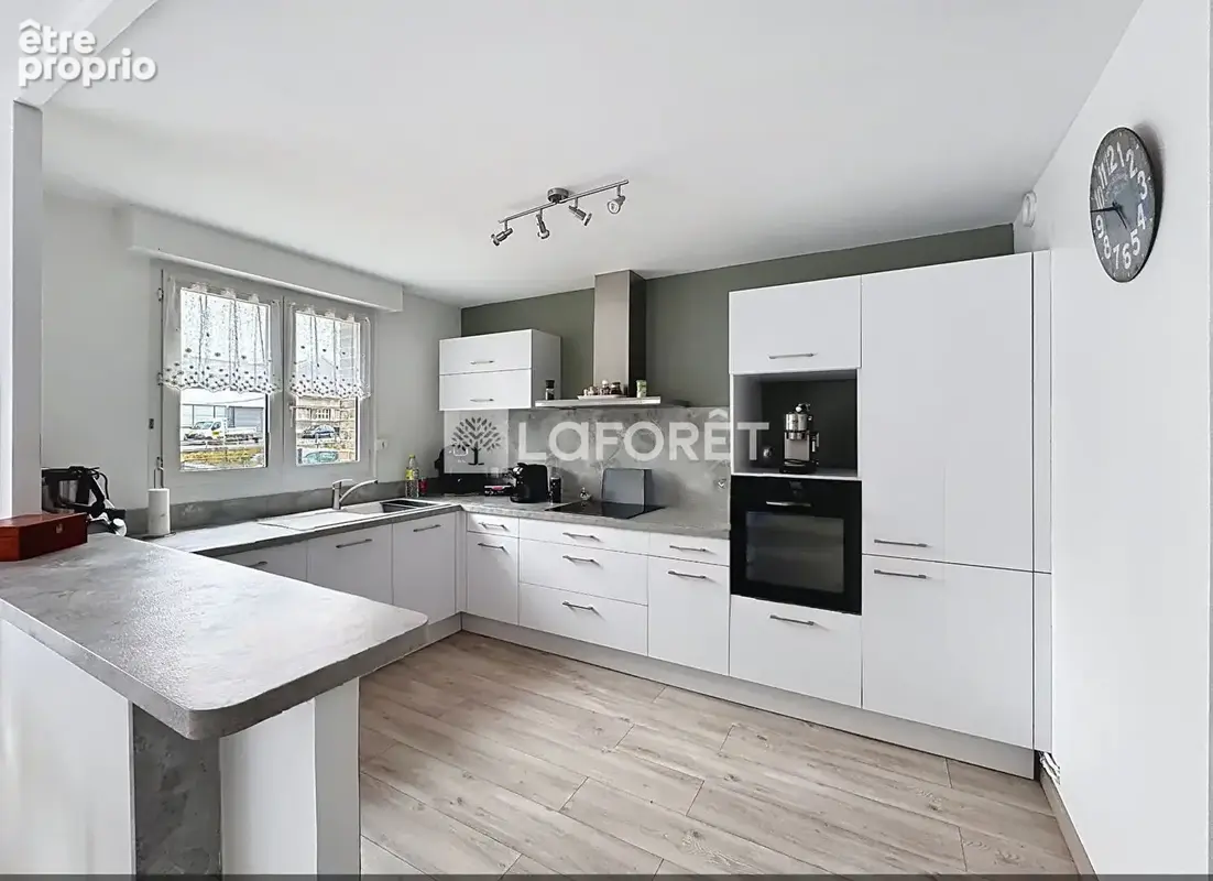 CALAIS - Appartement 60 m2 - 1 Chambre - Balcon / Terrasse - photo 3