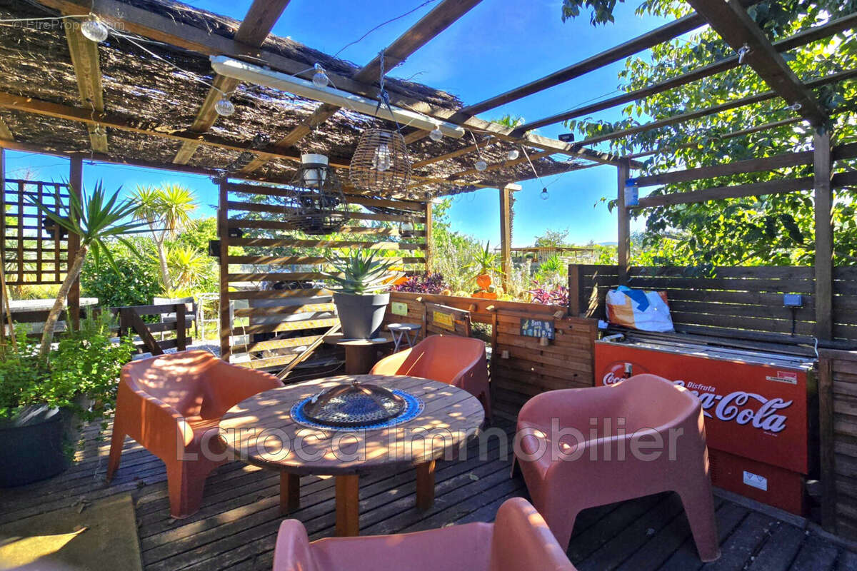 Maison à LAROQUE-DES-ALBERES