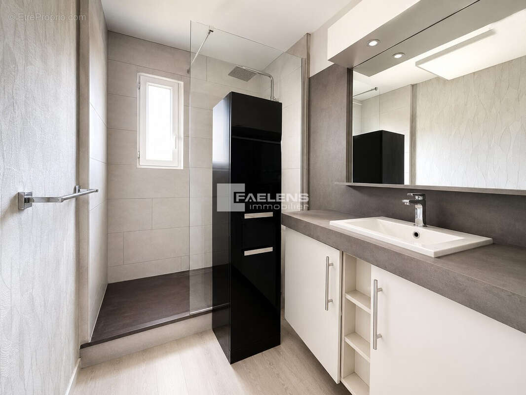 Maison 88 m² à Lille  - photo 8