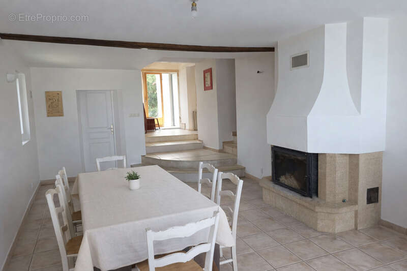Propriété Dauphinoise 190 m² — 1,2 hectare — Box chevaux — Charancieu - photo 6