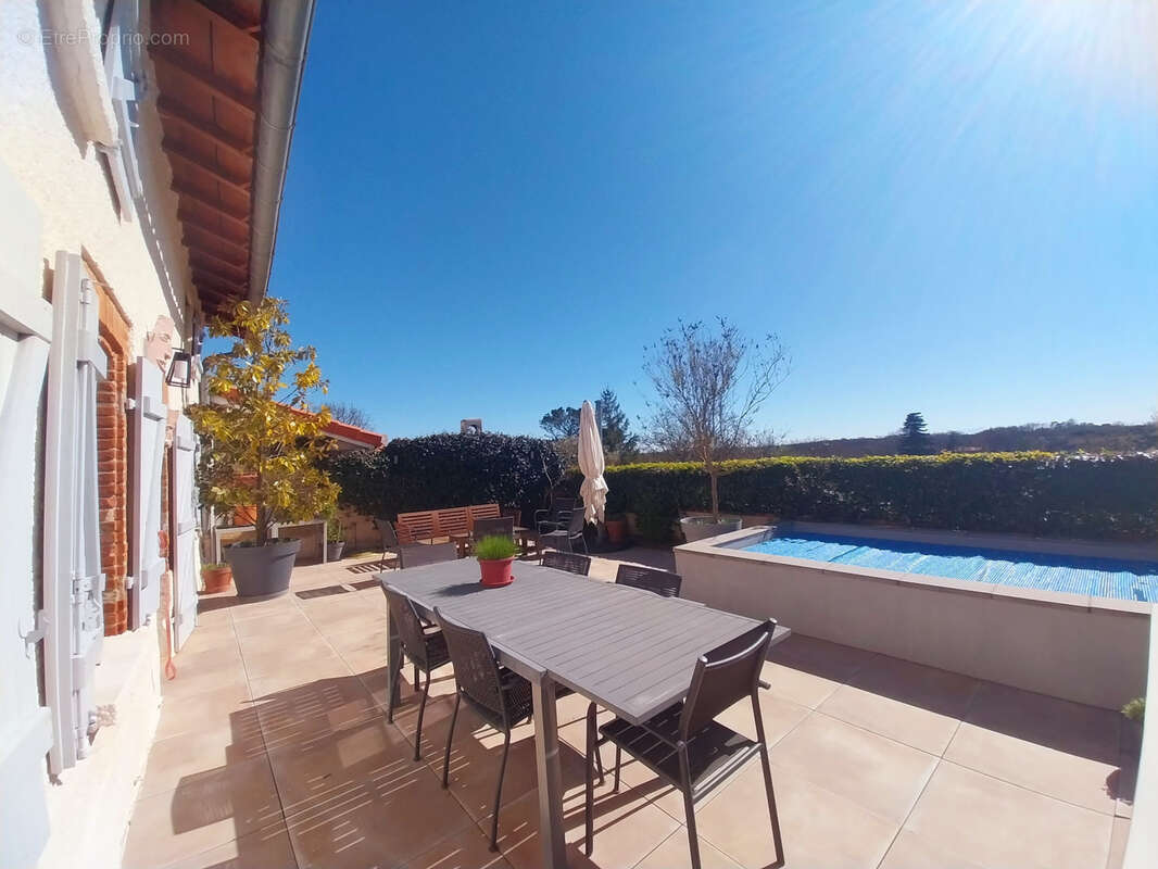 Maison à PUJAUDRAN