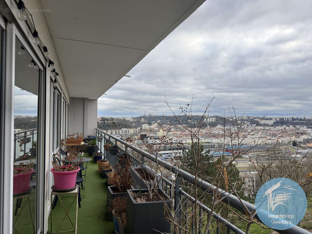 Appartement à LYON-9E