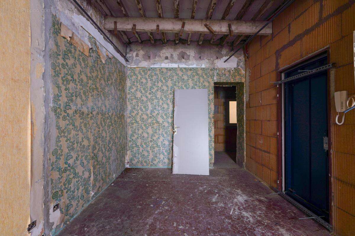 Appartement à MARSEILLE-2E