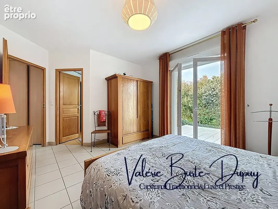 St Denis en Val à 10 min d'Orléans centre, à vendre  Maison de 2003 190m2 5 chambres avec jardin arboré de 1800m2, garage attena - photo 15