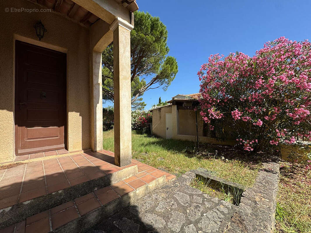 Maison à BAGNOLS-SUR-CEZE