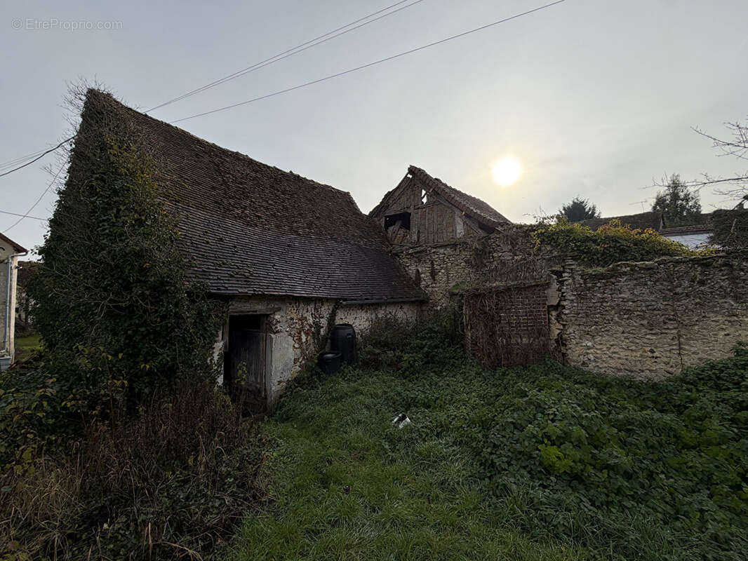 Maison à HOUDAN