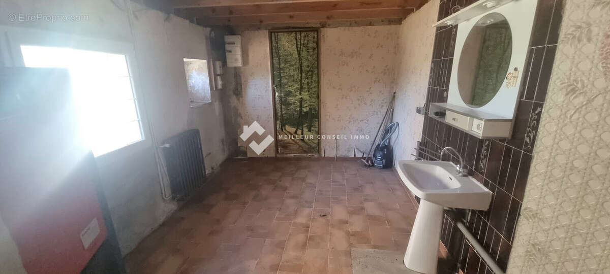 Maison 96 m² à Trelevern  - photo 4