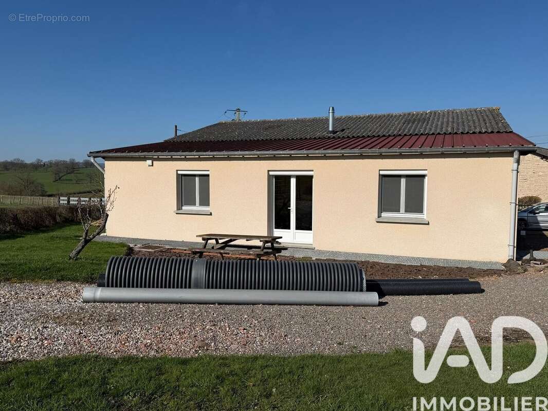 Photo 4 - Terrain à URBISE