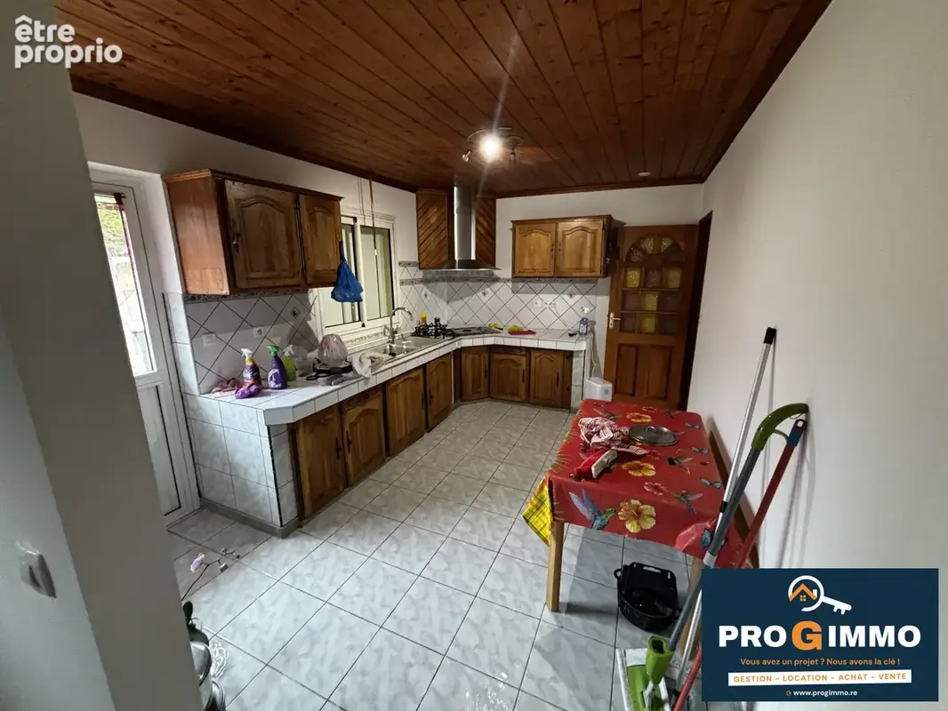 Maison 5 pièces 130 m² à vendre à Saint-Joseph (97480) - photo 8