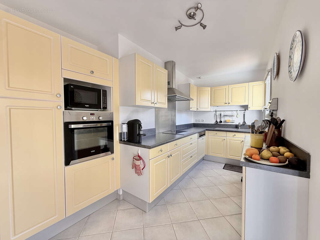 Appartement à HYERES