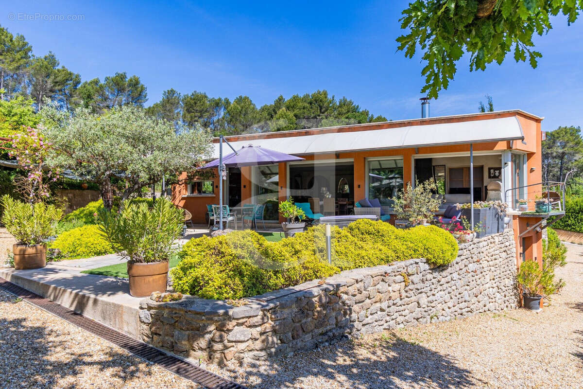 Maison à VAISON-LA-ROMAINE