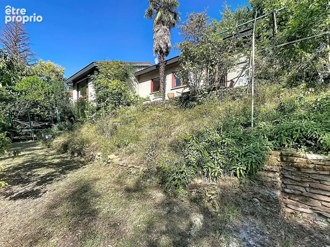 A vendre : maison 6 chambres, environnement verdoyant au calme absolu, proche Cuire - photo 4