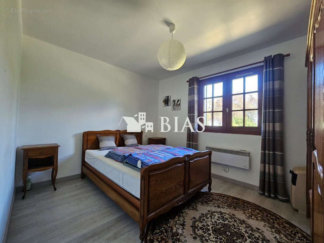 Maison à SAINT-PIERRE-DES-FLEURS