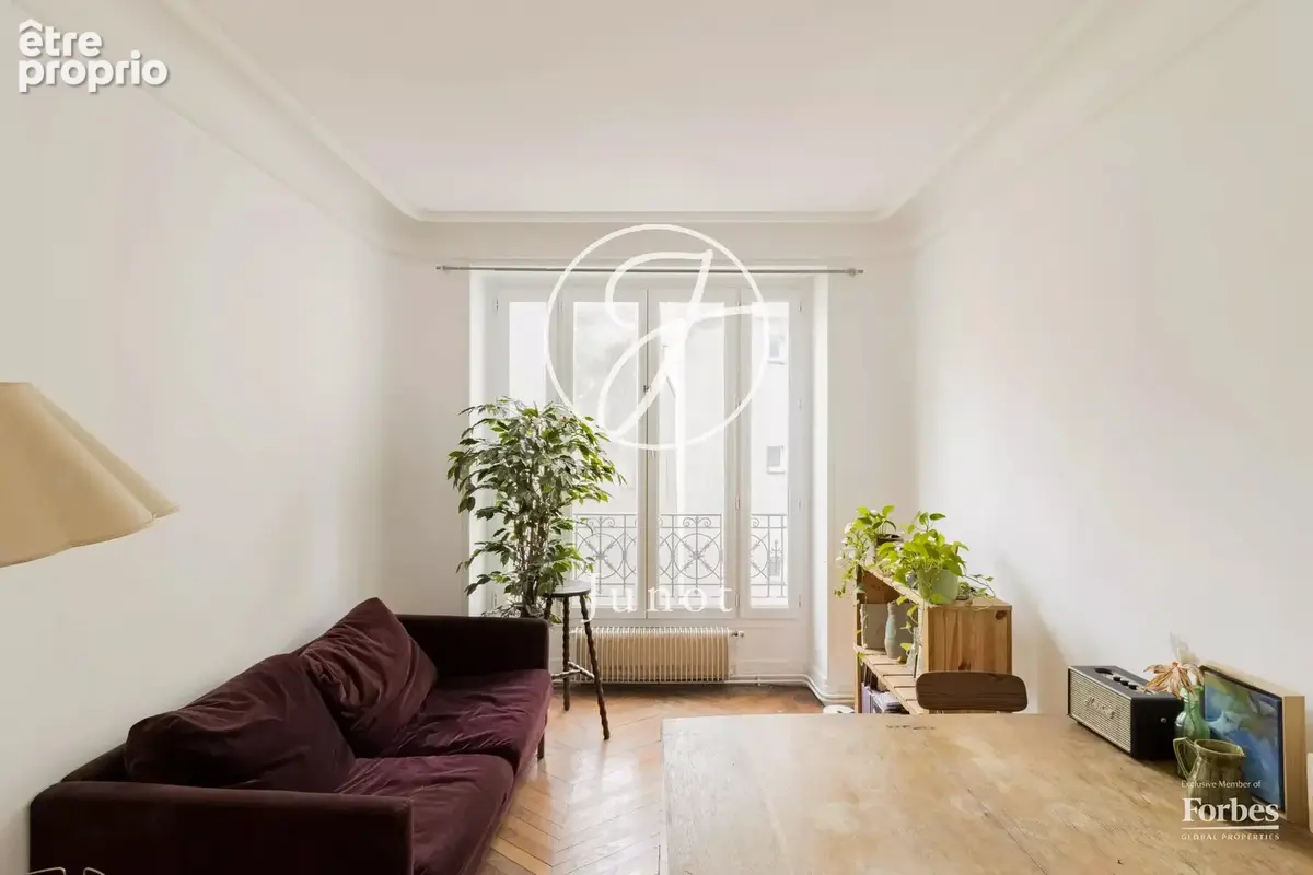 Paris 18ème - MONTMARTRE / HAUT LEPIC - Appartement - 3 pièces - 49,41m² Carrez - 53,52m² au sol - Balcon 2m² - photo 13