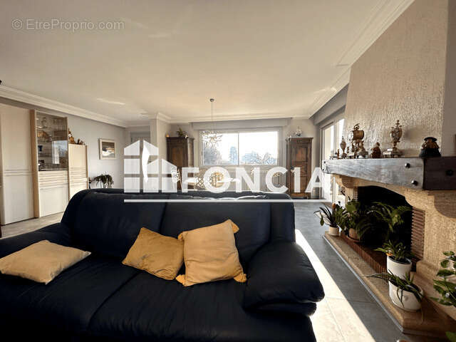 Maison à BRISON-SAINT-INNOCENT