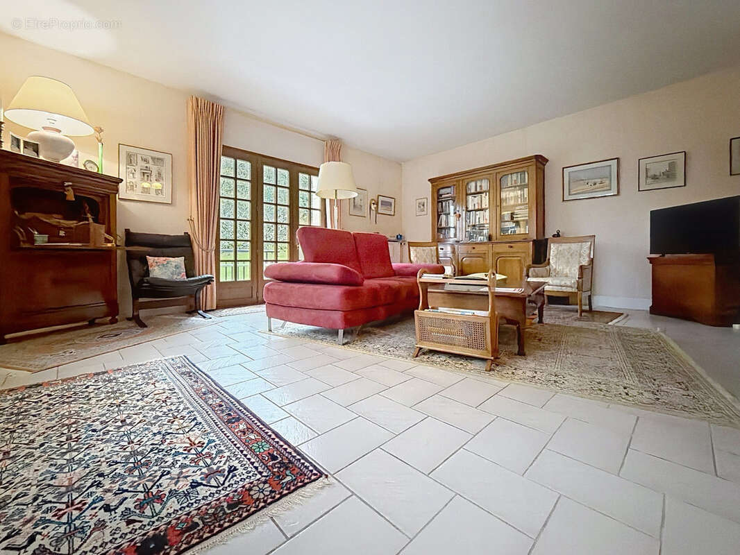 Maison à SAINT-VIANCE