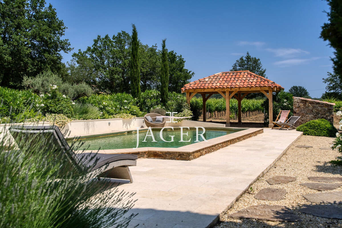 Maison à LA GARDE-FREINET
