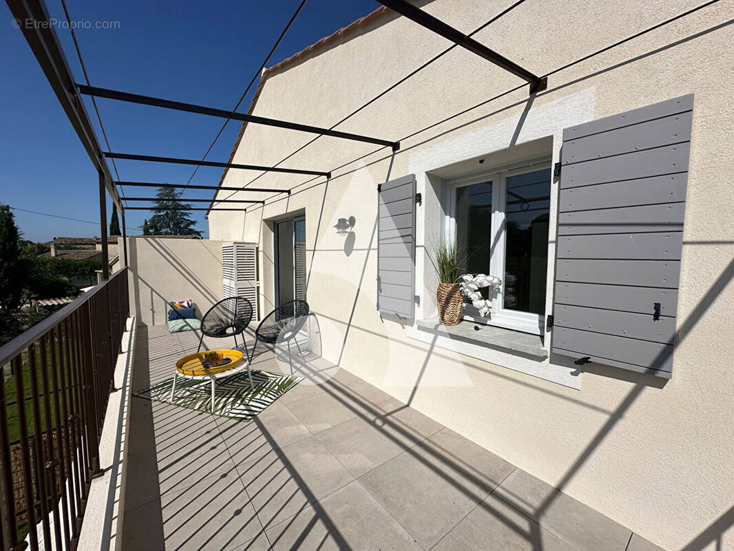 Appartement à PERTUIS