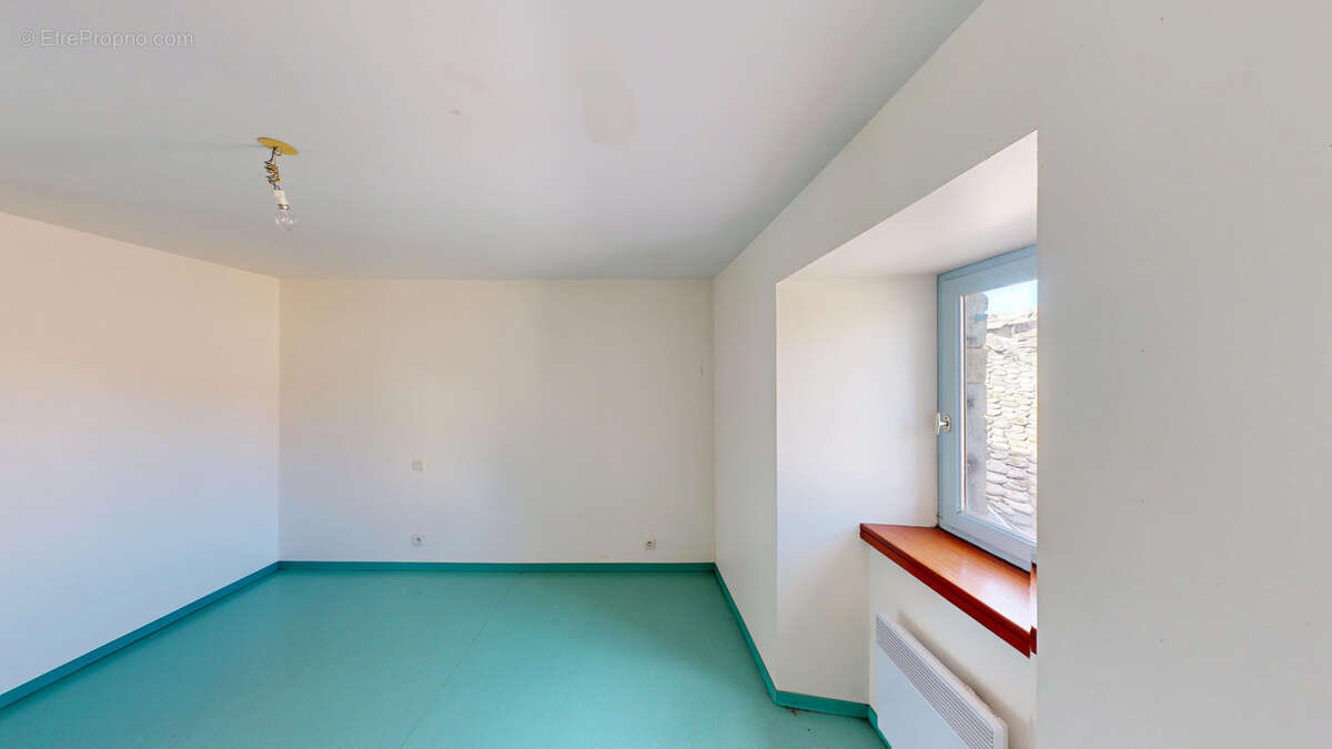 Maison à RIEUPEYROUX