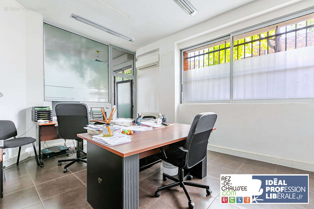 Commerce à ISSY-LES-MOULINEAUX