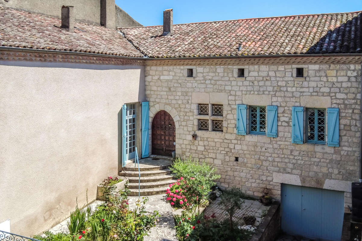 Maison à LAUZERTE