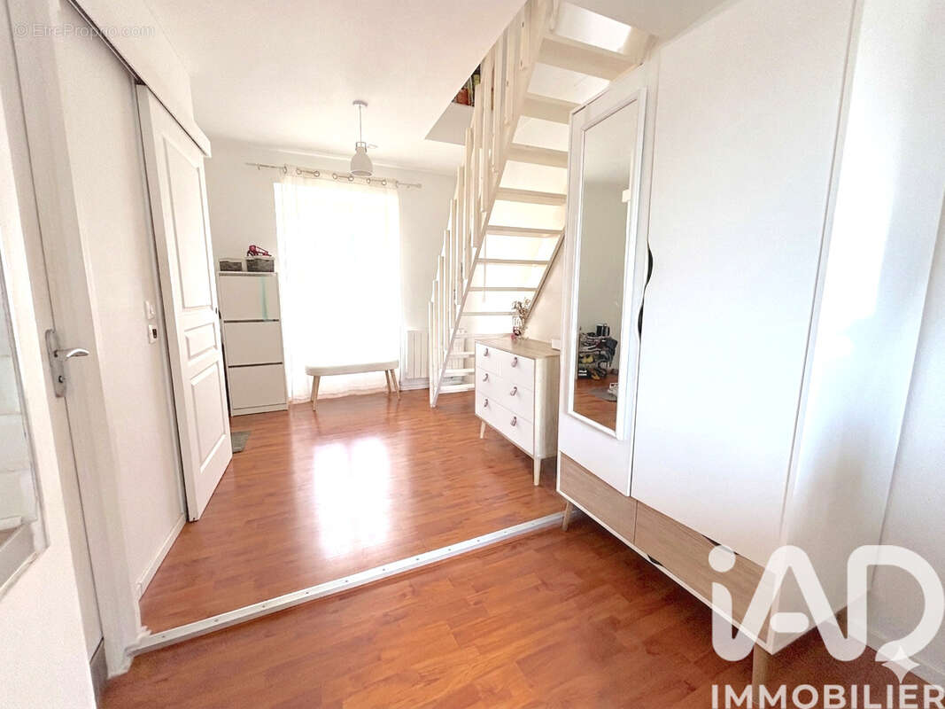 Photo 4 - Appartement à GRISY-SUISNES