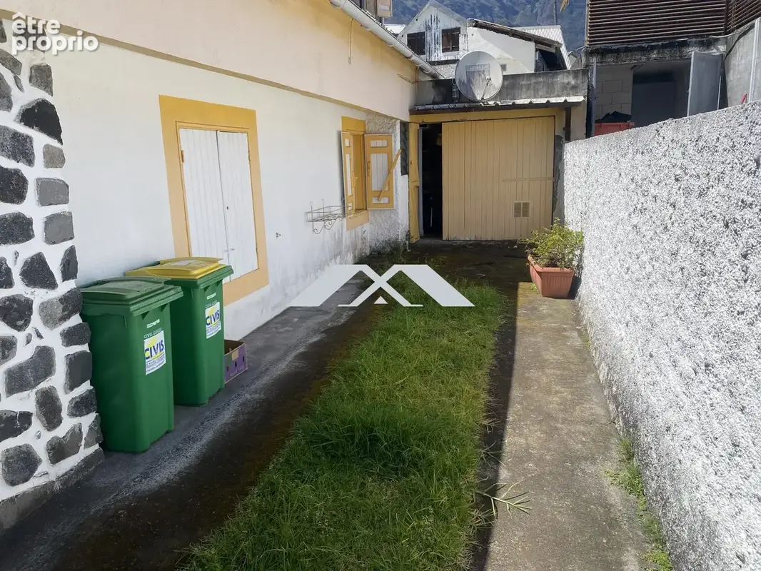 Maison 7 pièces 158 m² à vendre à Cilaos (97413) - photo 2