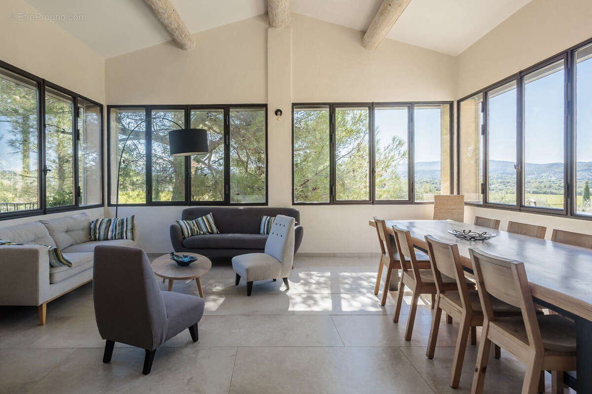 Domaine viticole & Villa contemporaine - Art de vivre en Provence - photo 4
