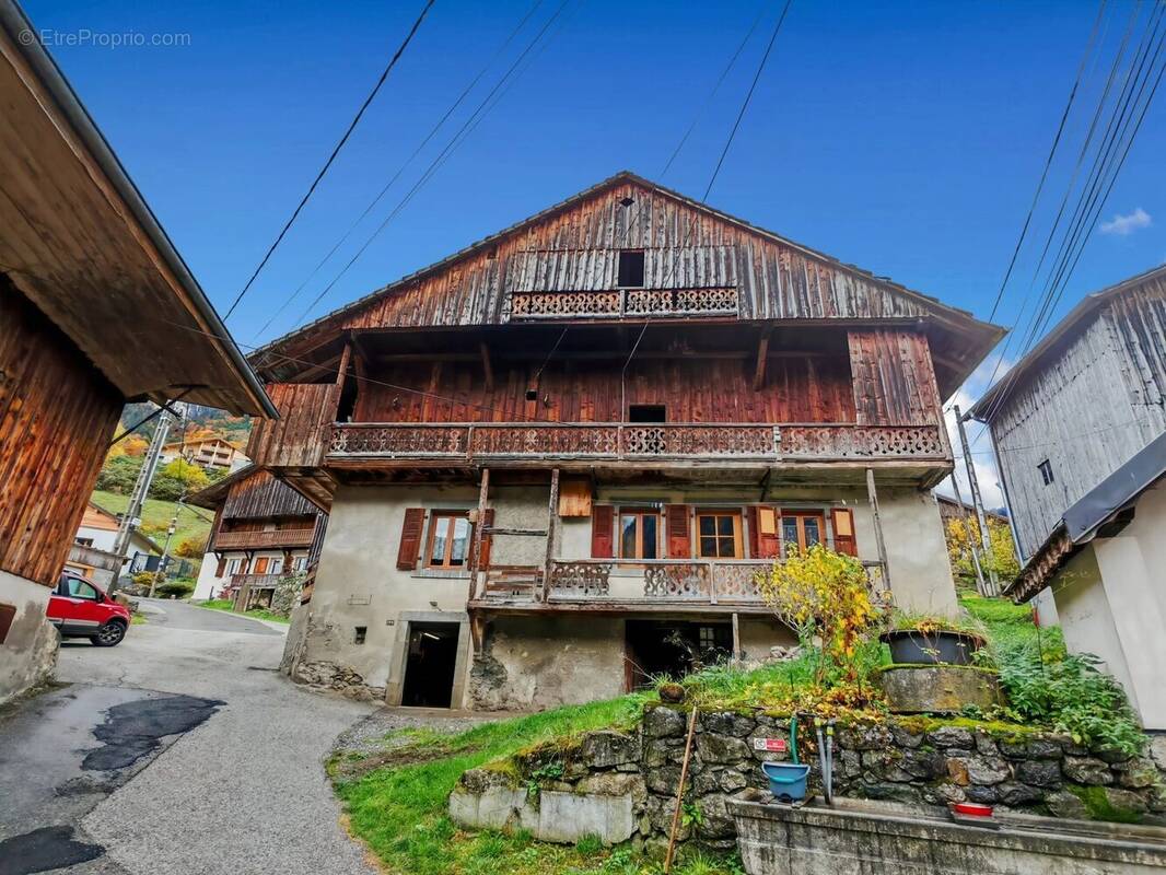 Maison à BONNEVILLE