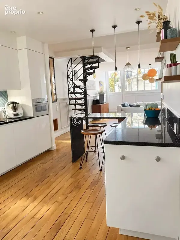 150m du métro PASSY - 3 pièces - Ancien atelier d'artiste rénové de 85m² - photo 11