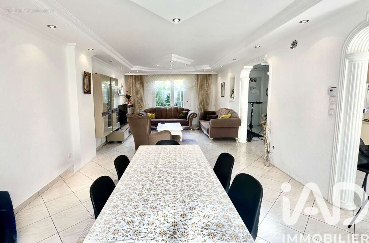 Photo 2 - Maison à MAIZIERES-LES-METZ